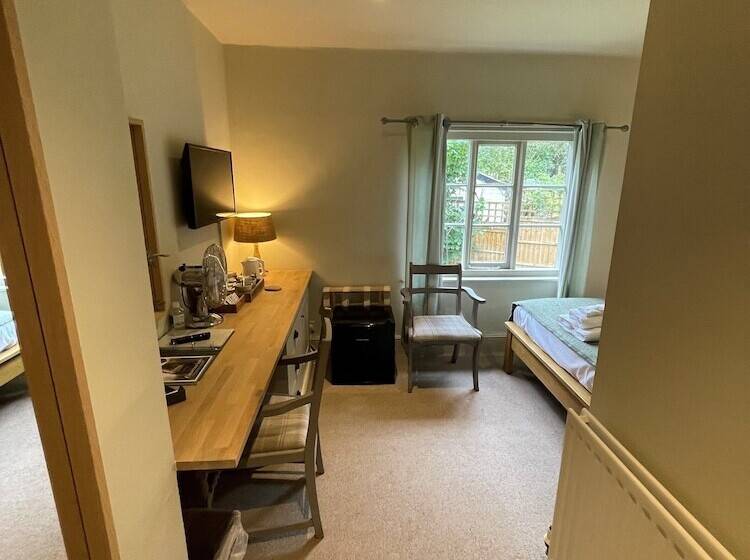 غرفة قياسية, Riverside Inn, Aymestrey