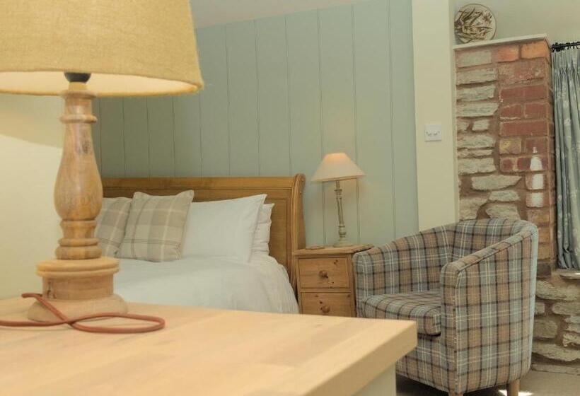 小型套房, Riverside Inn, Aymestrey