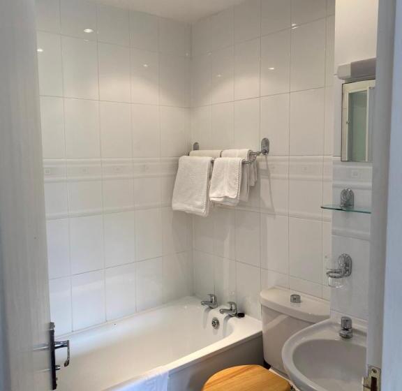 غرفة قياسية, The Talbot At Knightwick