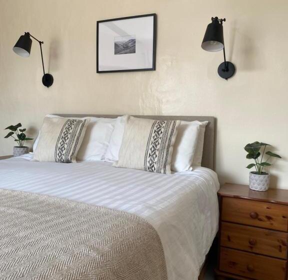 Номер Deluxe, The Talbot At Knightwick