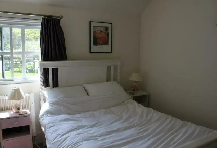 スタンダードルーム, B&b South Downs Way