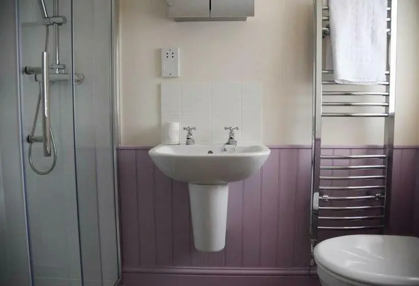 スタンダードルーム, B&b South Downs Way