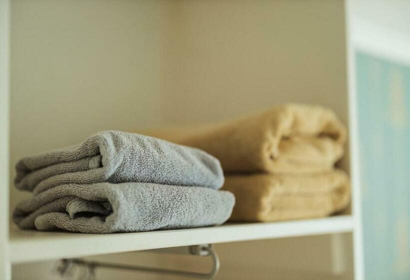 스탠다드 4인용 룸 공용 욕실, Bäcks Bed & Breakfast