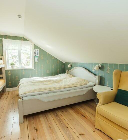 스탠다드 4인용 룸 공용 욕실, Bäcks Bed & Breakfast