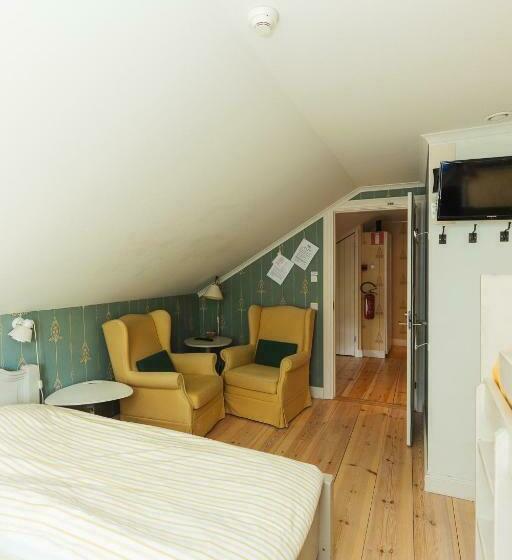 스탠다드 4인용 룸 공용 욕실, Bäcks Bed & Breakfast