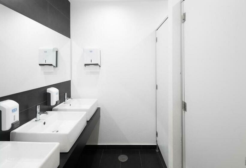 تختخواب در اتاق مشترک, Furadouro Terrace Hostel