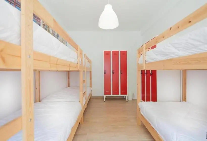 ルームシェアのワンベッド, Furadouro Terrace Hostel