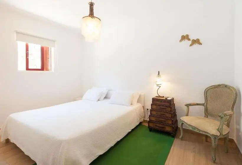 デラックススイート, Furadouro Terrace Hostel