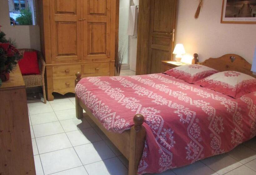Номер Стандарт Вид на Сад, Maison D Hôtes Douce Nuit