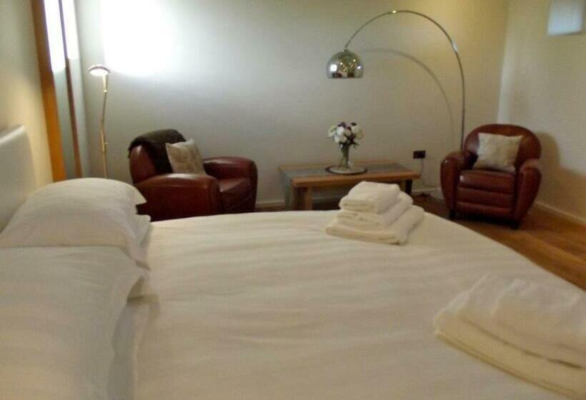 غرفة كلاسيكية سرير كينج, The Suites At Pannells Ash