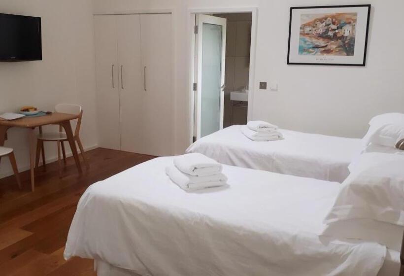Номер Классика Кровать Кинг, The Suites At Pannells Ash