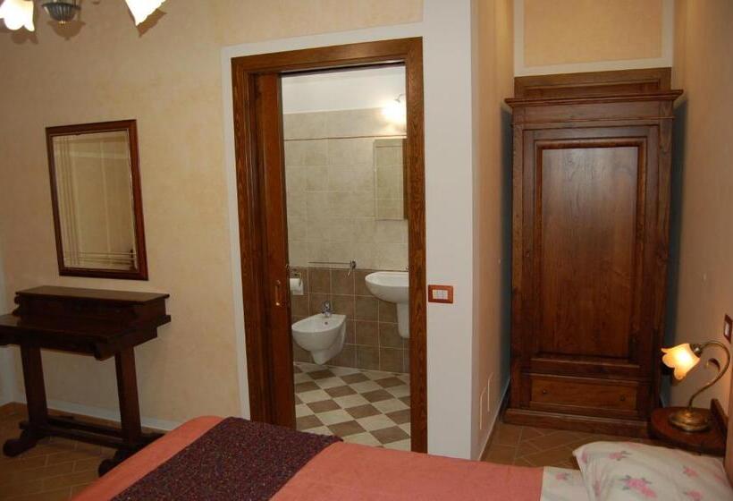 חדר סטנדרט עם מיטת קינג, Agriturismo Le Rondinelle