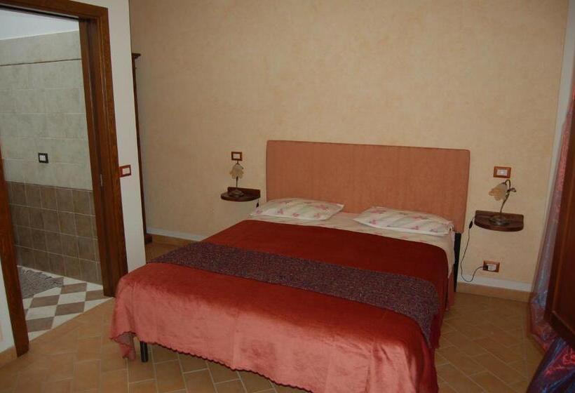 חדר סטנדרט עם מיטת קינג, Agriturismo Le Rondinelle