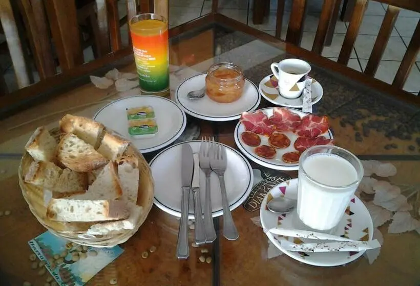 スタンダードルーム, Azibo E Restaurante