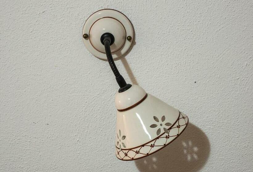 חדר דלוקס, B&b Corte Degli Struzzi