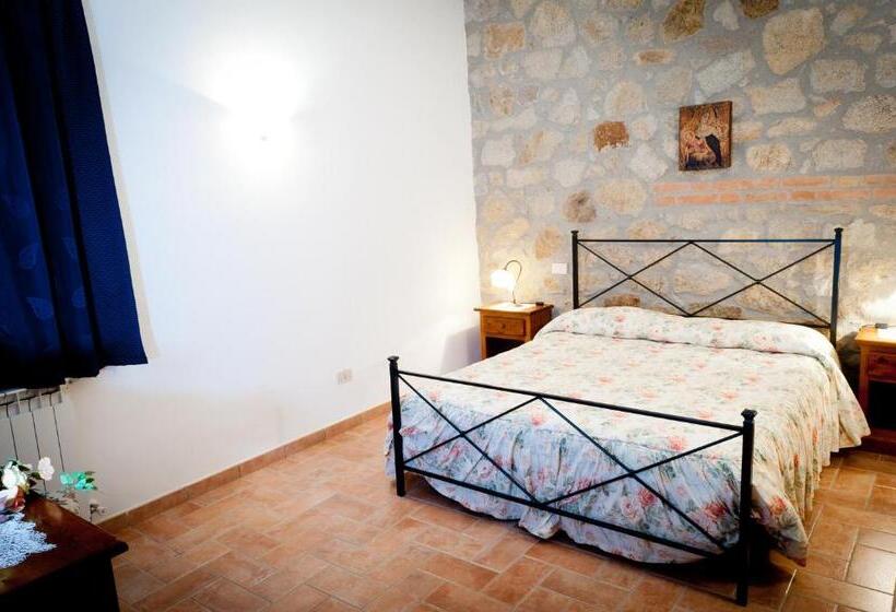 דירת חדר, Capracotta