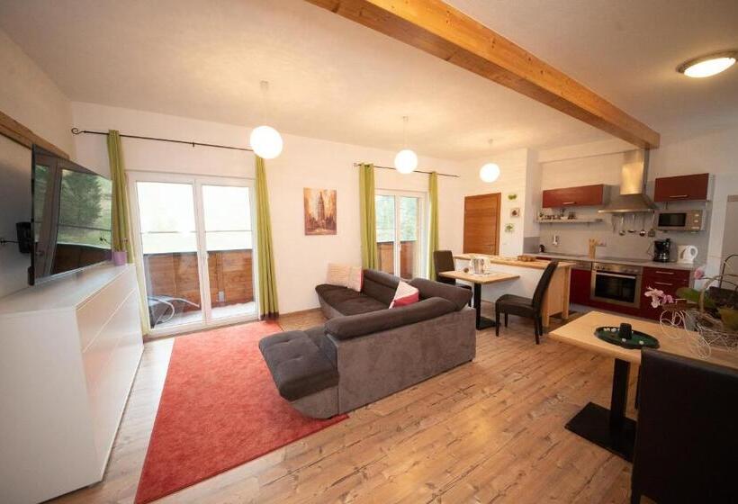 带1个卧室的顶楼公寓, Gasthof Klug Zum Ehrensepp