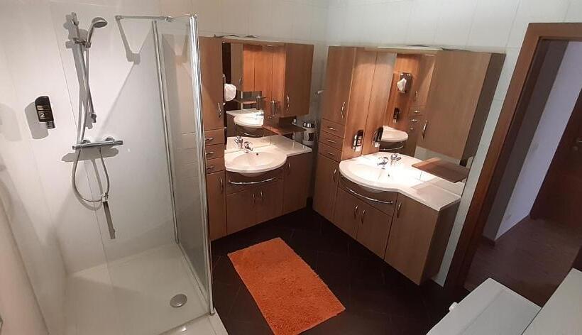 带1个卧室的顶楼公寓, Gasthof Klug Zum Ehrensepp