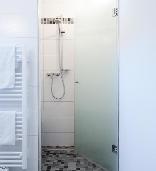 חדר ביזנס, Vösenhuber