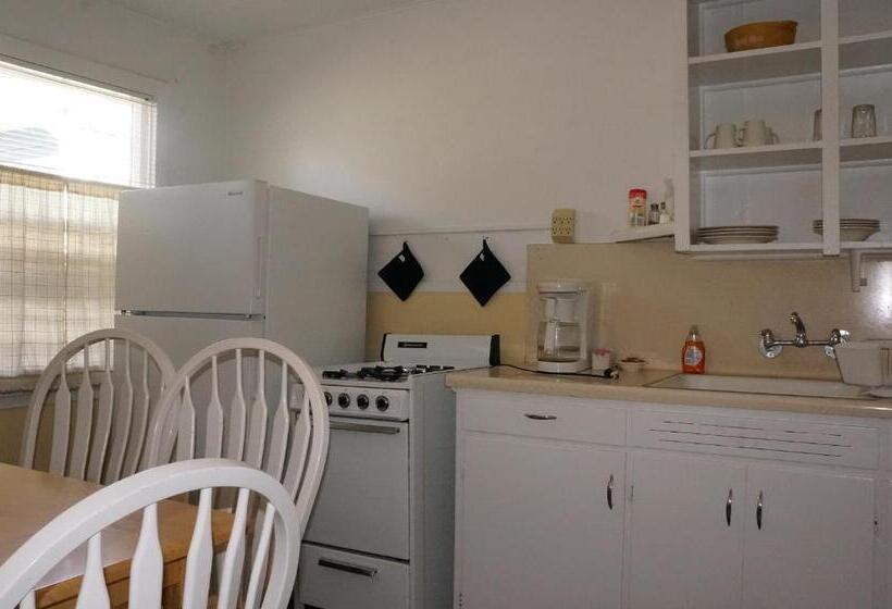 标准间, Lake Place Resort