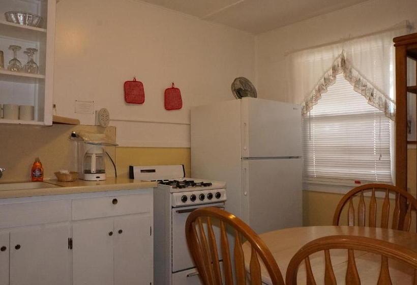 2 Bedrooms Suite 2 Bedrooms Lake View, Lake Place Resort