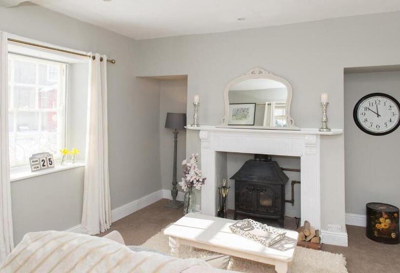 Апартаменты 1 Спальня Вид на Сад, Rumah Home B&b