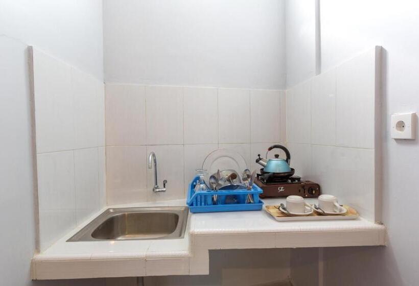 סוויטה נוף לבריכה, Baliamandarlinghouse