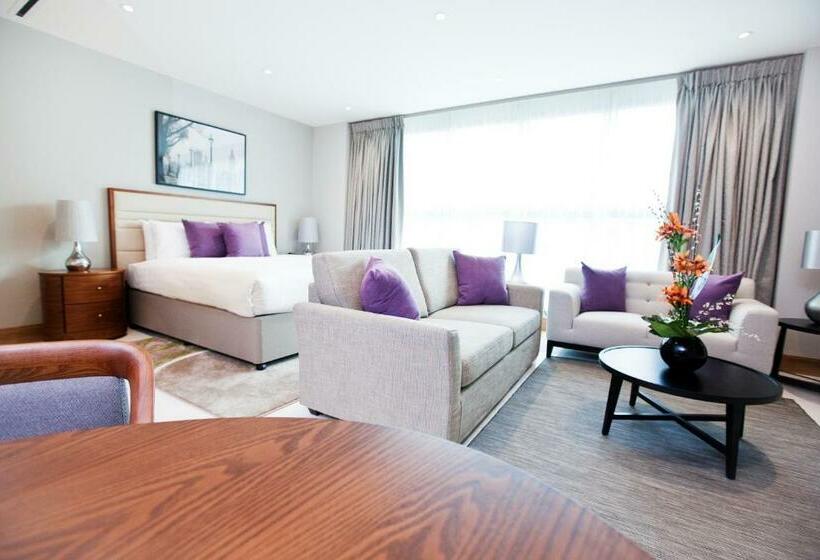 スタンダードスタジオ, Sanctum Belsize Road