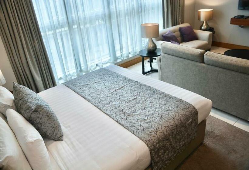 スタンダードスタジオ, Sanctum Belsize Road