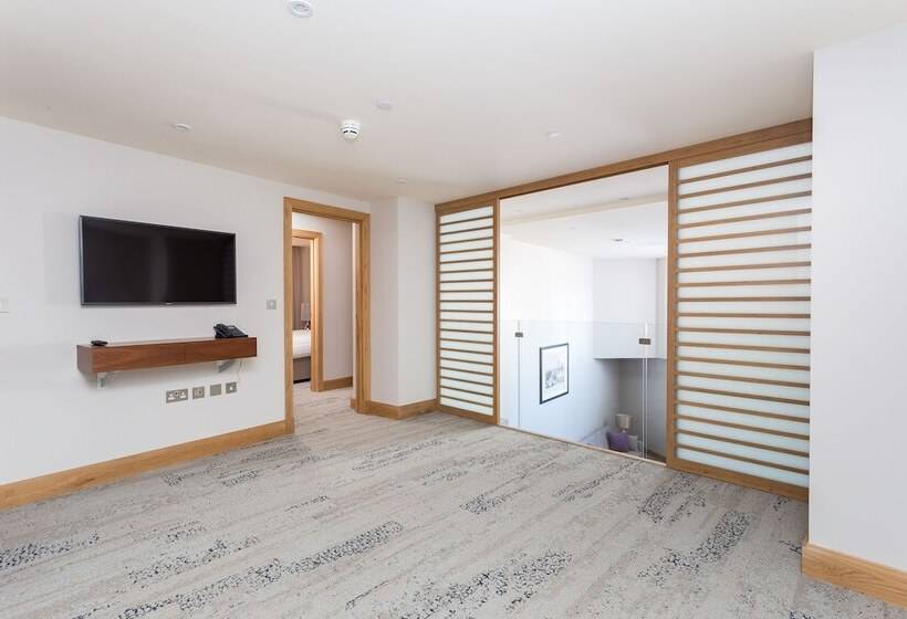 3ベッドルームアパートメント, Sanctum Belsize Road