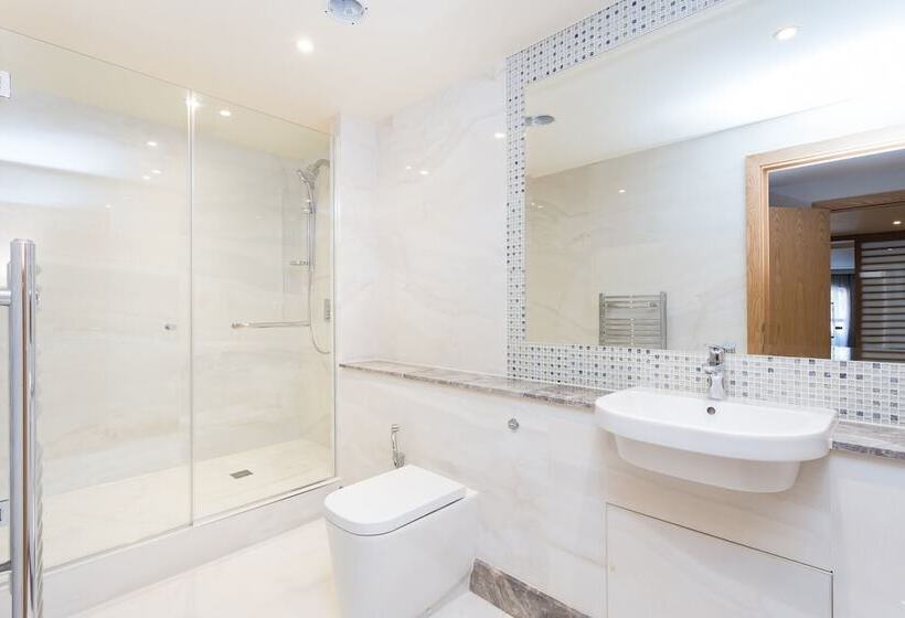 3ベッドルームアパートメント, Sanctum Belsize Road