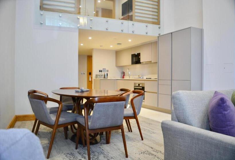 3ベッドルームアパートメント, Sanctum Belsize Road