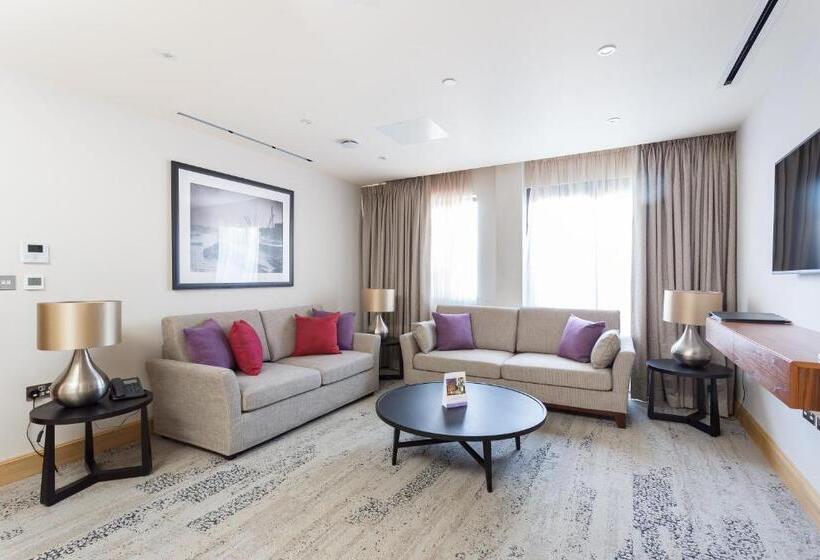 4ベッドルームアパートメント, Sanctum Belsize Road