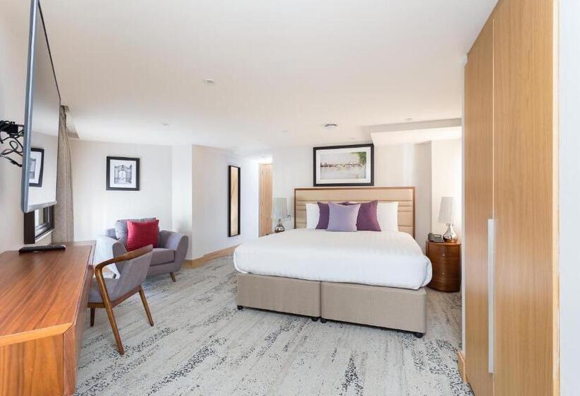 3ベッドルームアパートメント, Sanctum Belsize Road