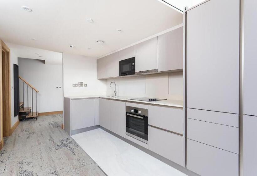 3ベッドルームアパートメント, Sanctum Belsize Road