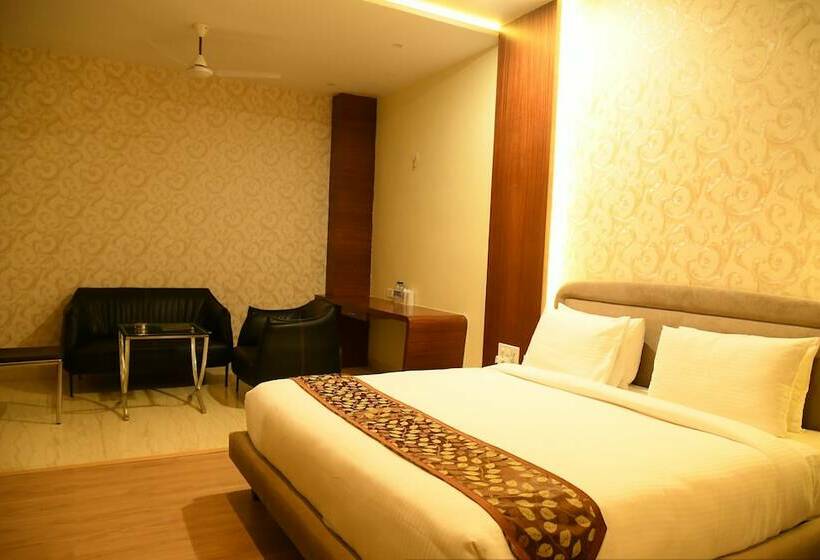 スーペリアースイート, Avalon Inn