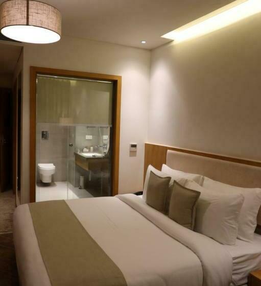 スタンダードルーム, The Fern Residency Morbi