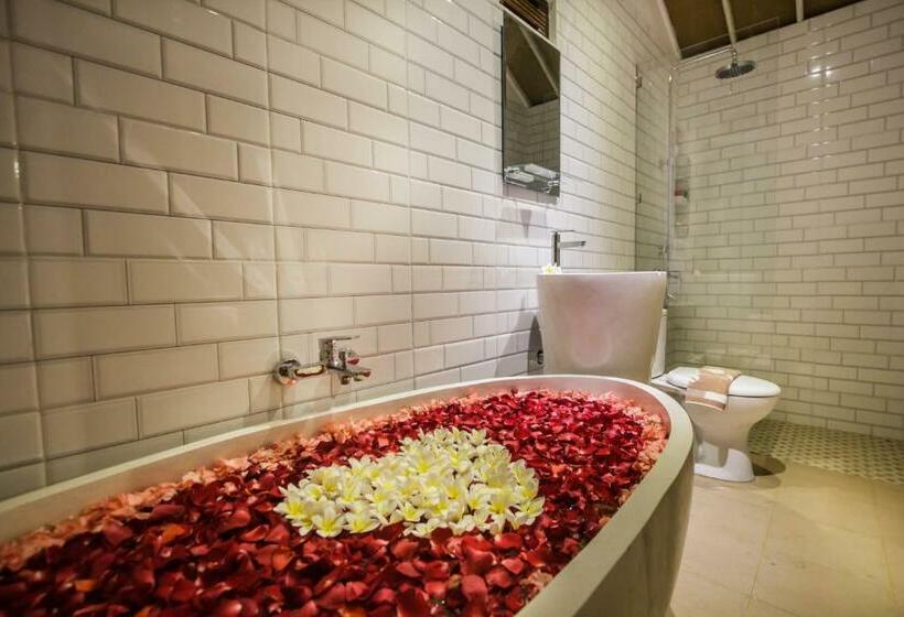 بنجلو قياسى مطلّ علي الحديقة, Puri Lumbung Village