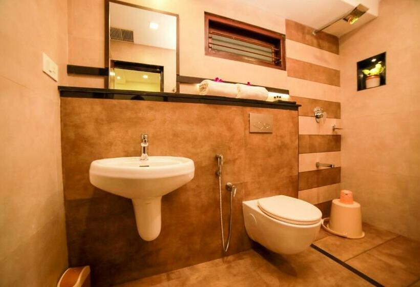 带山景的高级间, Golden Fern Resort