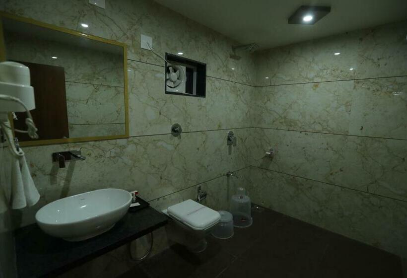 Семейный Номер, Neptune Inn