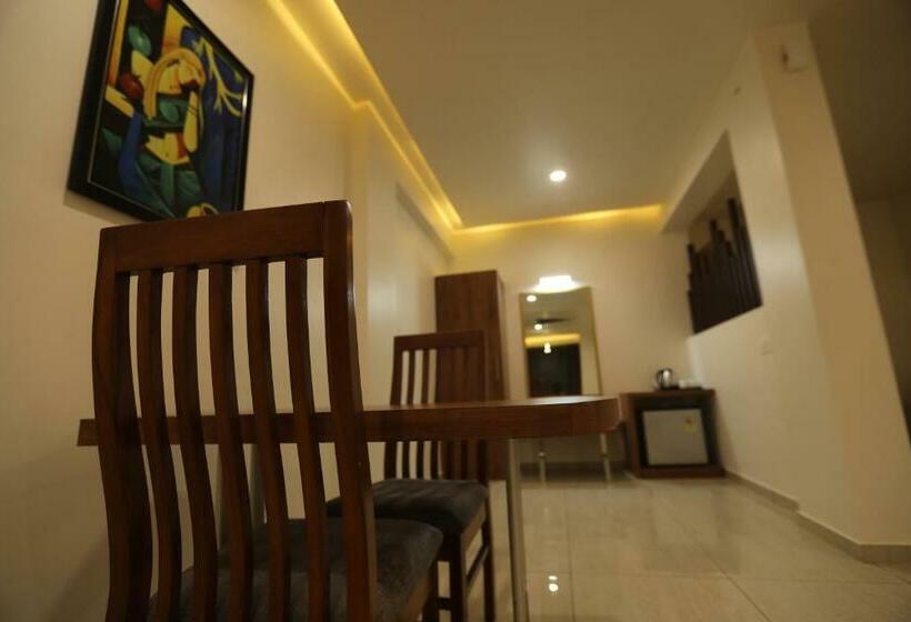 带大床的高级房间, Neptune Inn