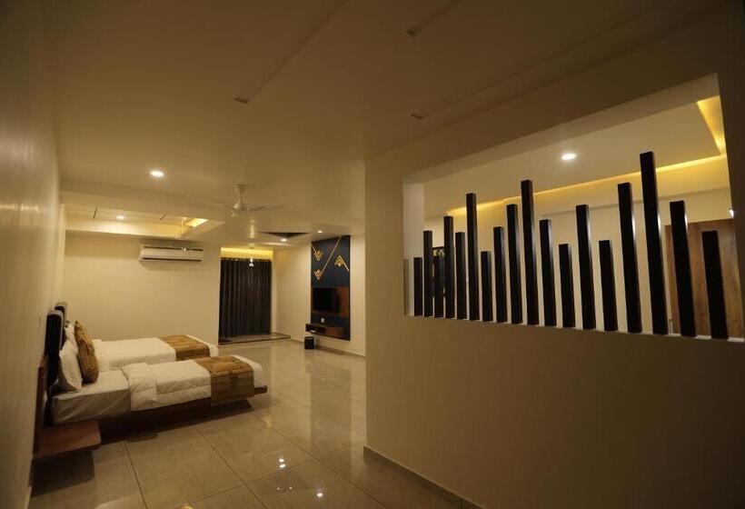 家庭间, Neptune Inn