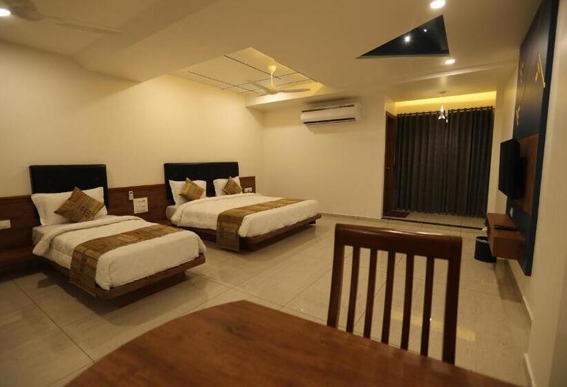 家庭间, Neptune Inn