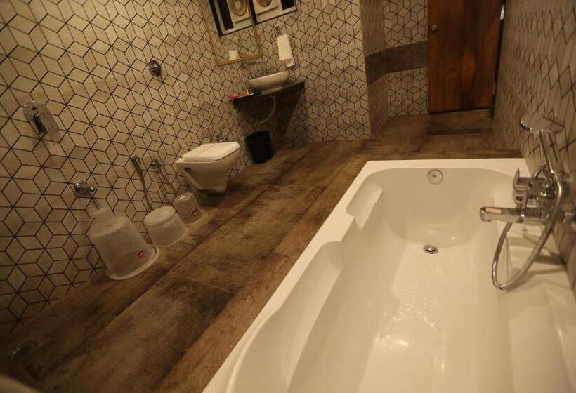 Люкс Кровать Кинг, Neptune Inn