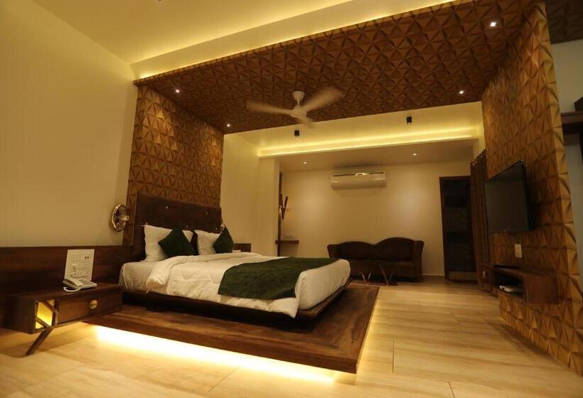 带大床的套房, Neptune Inn