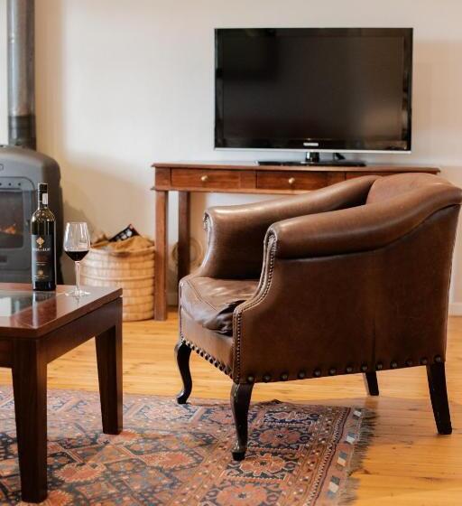 جناح مزود بتراس, Vrede En Lust Estate