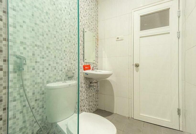 חדר סטנדרט, Reddoorz @ Binjai