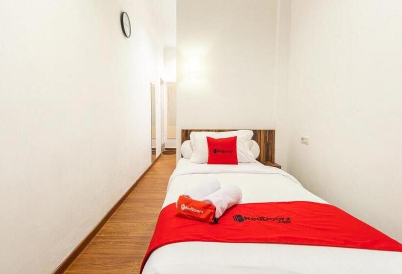 חדר סטנדרט, Reddoorz @ Binjai