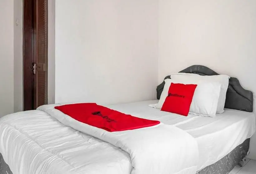 スタンダードシングルルーム, Reddoorz Plus @ Gunungsari Surabaya