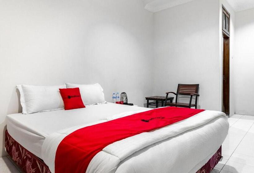 غرفة ديلوكس, Reddoorz Plus @ Gunungsari Surabaya